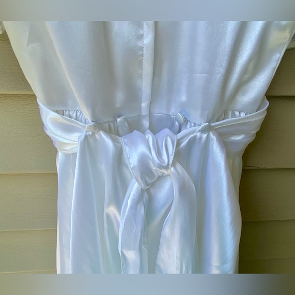 Vintage Sz-6 Long Flower Girl Wedding Dress, Elegant White Satin w/Bustle & Bow - Picture 7 of 16